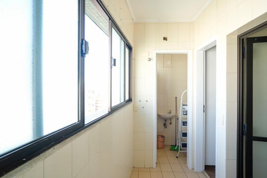 Área de serviço de apartamento à venda com 3 quartos, 98m² em Santo Antônio, São Caetano do Sul