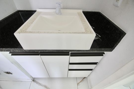 Banheiro de apartamento para alugar com 2 quartos, 49m² em Jardim Castelo, São Paulo