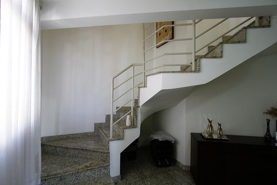 ESCADA de apartamento à venda com 4 quartos, 200m² em Calafate, Belo Horizonte