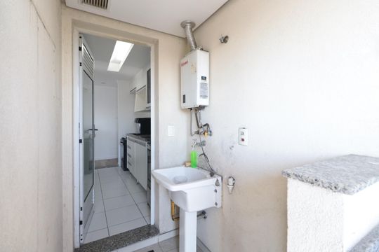 Área de Serviço de apartamento à venda com 3 quartos, 68m² em Chácara Seis de Outubro, São Paulo
