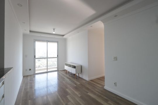 Apartamento à venda com 3 quartos, 68m² em Chácara Seis de Outubro, São Paulo