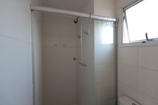 Banheiro da Suíte de apartamento à venda com 3 quartos, 68m² em Chácara Seis de Outubro, São Paulo