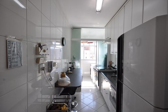 Cozinha de apartamento à venda com 2 quartos, 62m² em Vila Constança, São Paulo