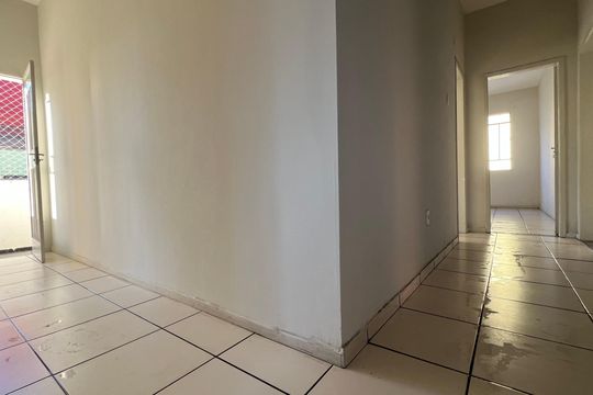 Corredor de casa para alugar com 8 quartos, 150m² em Alto Barroca, Belo Horizonte