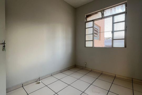 Quarto de casa para alugar com 8 quartos, 150m² em Alto Barroca, Belo Horizonte