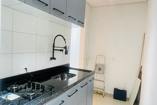 Cozinha de apartamento para alugar com 2 quartos, 45m² em Jardim Central, Cotia