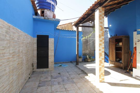 Área externa de casa para alugar com 3 quartos, 36m² em Gamboa, Cabo Frio