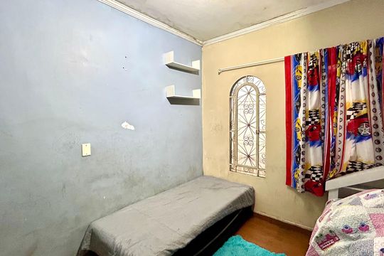 Quarto 2 de casa para alugar com 2 quartos, 141m² em Jardim Santa Francisca, Guarulhos