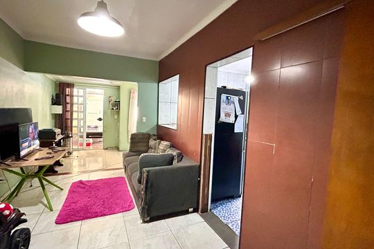 Sala de casa para alugar com 2 quartos, 141m² em Jardim Santa Francisca, Guarulhos