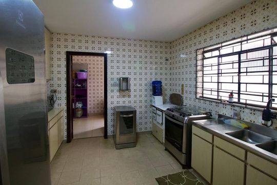 Cozinha de casa para alugar com 5 quartos, 270m² em Juvevê, Curitiba