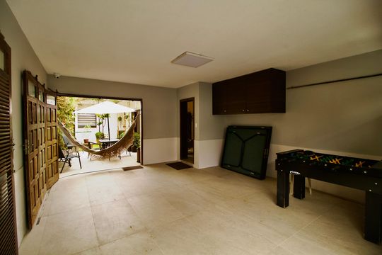 Garagem de casa para alugar com 5 quartos, 270m² em Juvevê, Curitiba