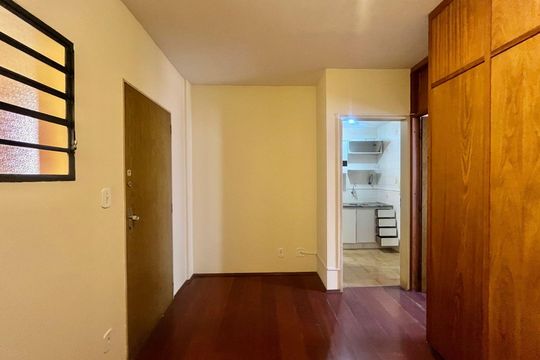 Sala de apartamento à venda com 1 quarto, 42m² em Vila Lidia, Campinas