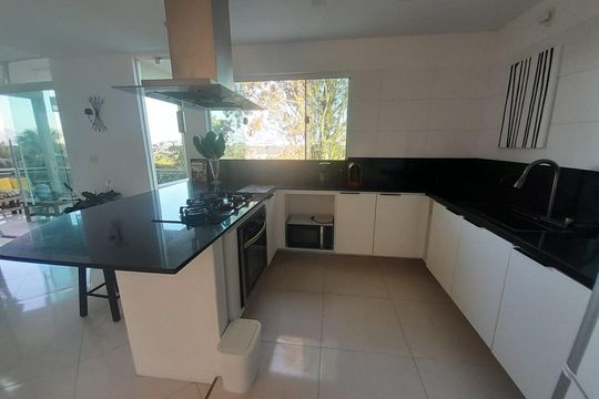 Cozinha de casa de condomínio à venda com 4 quartos, 1116m² em Vargem Grande, Rio de Janeiro