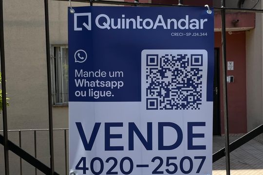 Placa  de apartamento à venda com 2 quartos, 70m² em Vila Regina, São Paulo