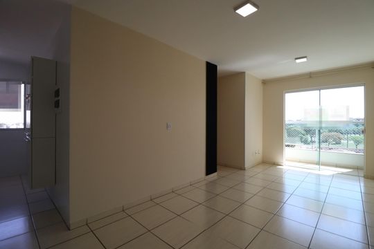 Apartamento para alugar com 3 quartos, 67m² em Presidente Roosevelt, Uberlândia