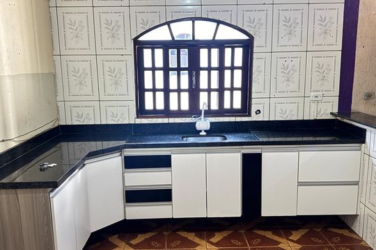 Cozinha de casa para alugar com 2 quartos, 80m² em Parque Isaac Pires, Cotia