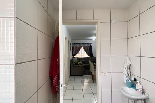 Banheiro de casa à venda com 2 quartos, 52m² em Setor Militar, Osasco