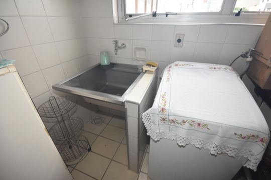 Área de Serviço de apartamento à venda com 4 quartos, 210m² em Centro, Jundiaí