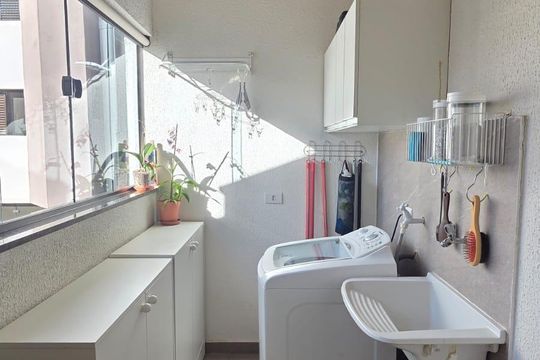 Área de serviço de apartamento à venda com 2 quartos, 80m² em Vila Valparaíso, Santo André