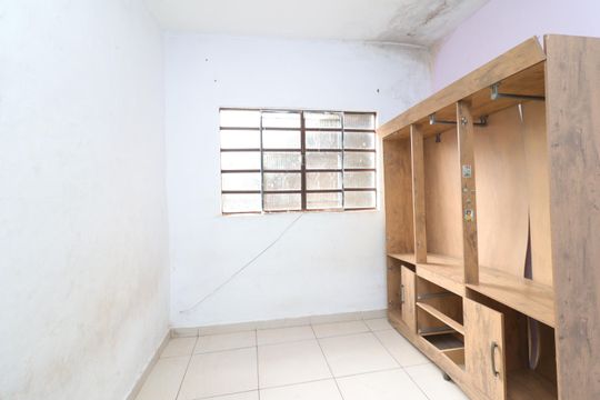 Quarto de casa para alugar com 1 quarto, 40m² em Conjunto Habitacional Castro Alves, São Paulo