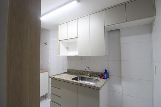 Cozinha de apartamento para alugar com 2 quartos, 55m² em Pechincha, Rio de Janeiro