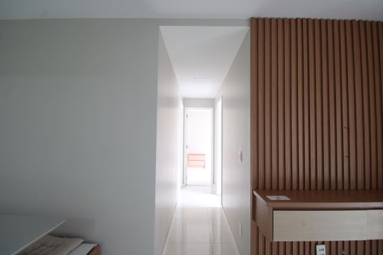 Sala - Corredor de apartamento para alugar com 2 quartos, 55m² em Pechincha, Rio de Janeiro