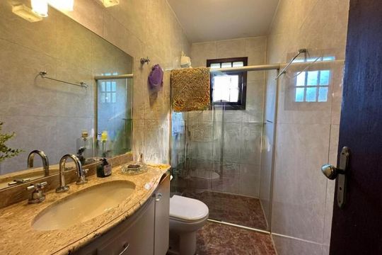 Casa à venda com 4 quartos, 500m² em Ville Des Lacs, Nova Lima