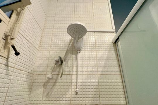 Banheiro de apartamento para alugar com 1 quarto, 65m² em Cerqueira César, São Paulo