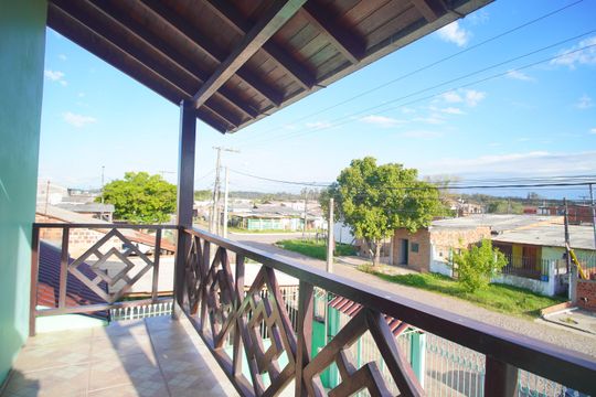Sacada de casa à venda com 2 quartos, 180m² em Vicentina, São Leopoldo