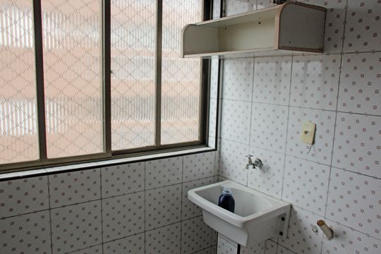 Área de Serviço de apartamento para alugar com 2 quartos, 90m² em Ponta da Praia, Santos