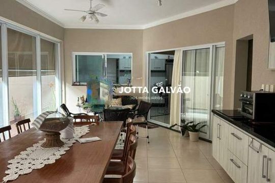 Casa de Condomínio à venda com 3 quartos, 275m² em Betel, Paulínia
