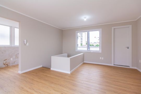 Sala de casa de condomínio à venda com 3 quartos, 127m² em Cristo Redentor, Porto Alegre