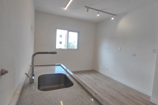 Cozinha de apartamento à venda com 2 quartos, 52m² em Nova Gerti, São Caetano do Sul