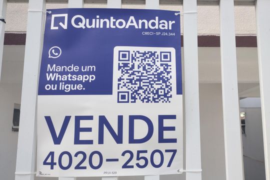 Placa de apartamento à venda com 2 quartos, 52m² em Nova Gerti, São Caetano do Sul