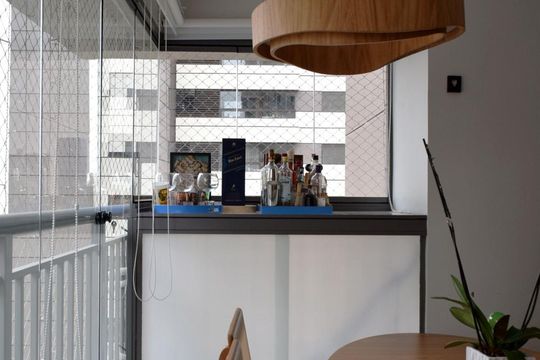 Varanda integrada à sala de apartamento para alugar com 2 quartos, 78m² em Pinheiros, São Paulo