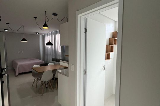 Cozinha de apartamento para alugar com 1 quarto, 31m² em Santo Antonio de Lisboa, Florianópolis