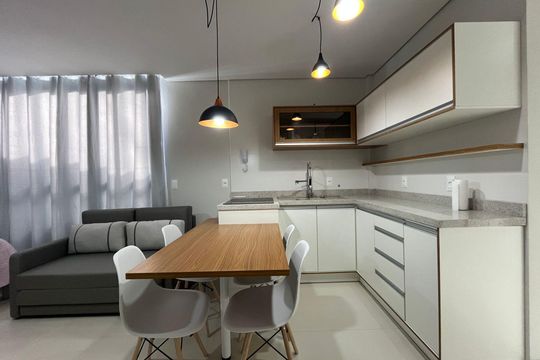 Cozinha de apartamento para alugar com 1 quarto, 31m² em Santo Antonio de Lisboa, Florianópolis