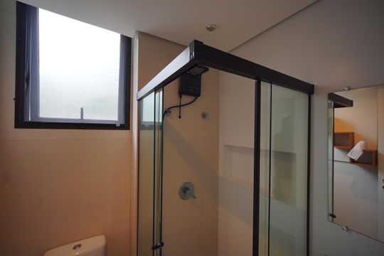 Banheiro de apartamento para alugar com 1 quarto, 31m² em Santo Antonio de Lisboa, Florianópolis