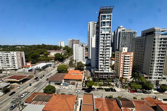 Vista de kitnet/studio para alugar com 1 quarto, 27m² em Jardim das Acacias, São Paulo