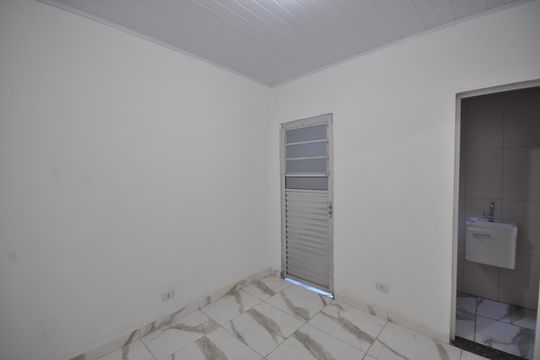 Apartamento para alugar com 1 quarto, 24m² em Vila Medeiros, São Paulo