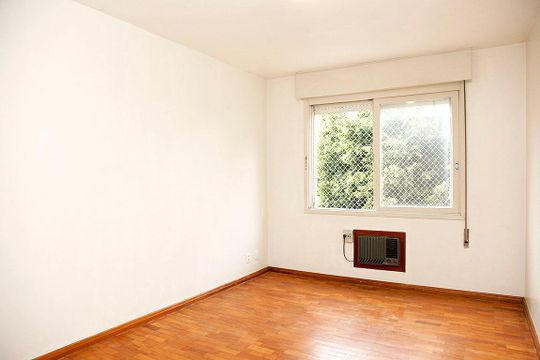 Sala de apartamento à venda com 2 quartos, 75m² em Santana, Porto Alegre