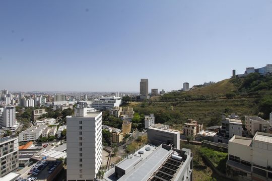 Vista de kitnet/studio para alugar com 1 quarto, 29m² em Buritis, Belo Horizonte
