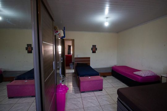Suíte 2 de casa à venda com 6 quartos, 270m² em  Taguatinga, Brasília