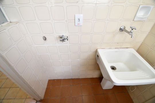 Área de Serviço de apartamento à venda com 2 quartos, 65m² em Cambuí, Campinas