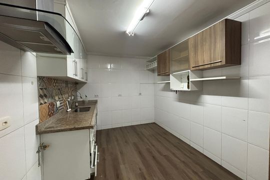 Cozinha  de casa para alugar com 3 quartos, 120m² em Vila Madalena, São Paulo
