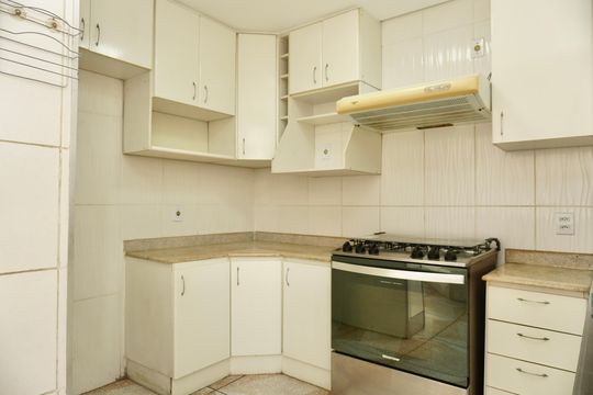 Cozinha e Área de Serviço de apartamento à venda com 4 quartos, 156m² em Centro, Belo Horizonte