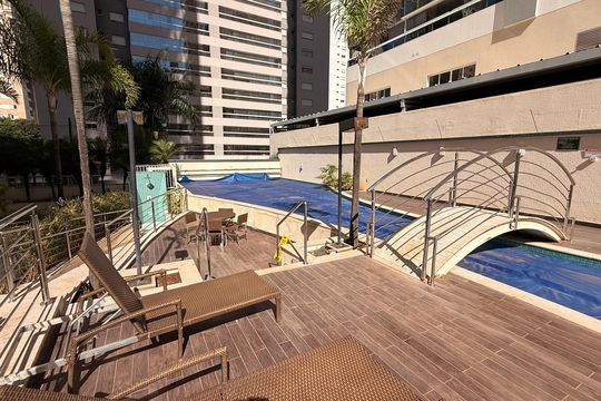Área comum - Piscina de apartamento à venda com 2 quartos, 64m² em Setor Bueno, Goiânia