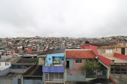Vista de casa para alugar com 1 quarto, 100m² em Taboão, Diadema
