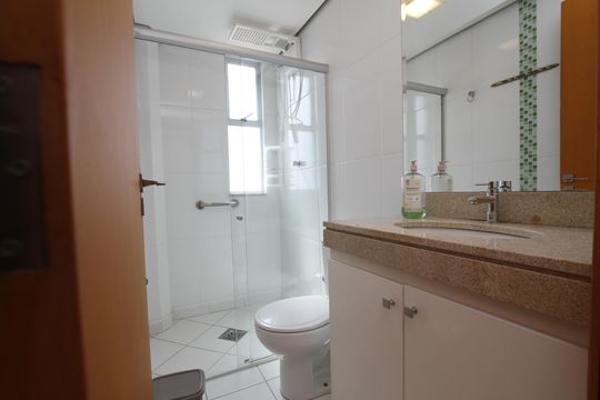 Banheiro Social de apartamento para alugar com 3 quartos, 85m² em Alto Caiçaras, Belo Horizonte