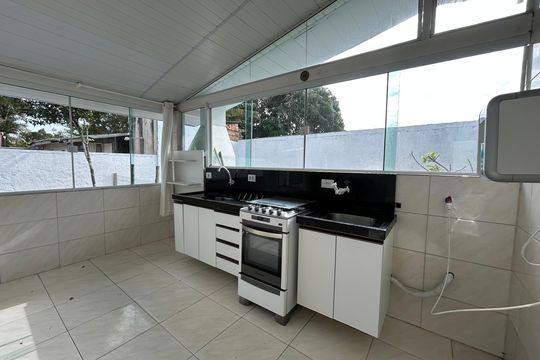 Cozinha  de casa para alugar com 3 quartos, 150m² em Campeche Central, Florianópolis